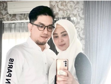 Della Puspita Digugat Cerai Arman Wosi