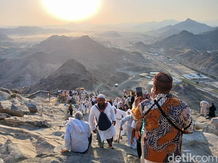 Ini Sejarah Gua Hira yang Trending gara-gara Viral Vandalisme Tulisan 'Depok'