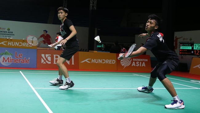 Indonesia berhasil mengalahkan Vietnam 5-0 di laga pembuka Grup A Badminton Asia Junior Championship (AJC) 2023, Sabtu (8/7).