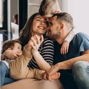 Mengenal Jellyfish Parenting, Pola Asuh Santai yang Tidak Mengekang Anak