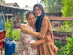 Kisah Nasma Bertemu Ibu Usai Terpisah 27 Tahun, Begini Perjuangannya
