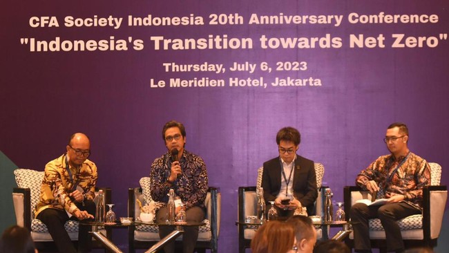 Dalam konferensi CFA Society Indonesia, disebutkan bahwa kedua inisiatif Pertamina itu mencakup dekarbonisasi bisnis dan pembangunan bisnis baru.