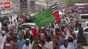 VIDEO: Warga Pakistan Gelar Protes Imbas Bakar Al-Qur'an di Swedia