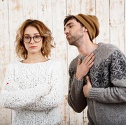 Fakta Psikologi: 6 Alasan Orang Cerdas Sulit Punya Pasangan