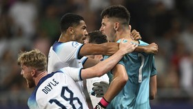 3 Drama Inggris Juara Euro U-21: Ribut hingga Hujan Kartu Merah