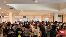 Nantikan Taeyong, NCTZen Padati CXO Media Live on Stage Sejak Siang