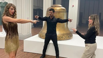 POSTINGAN TAYLOR DOME DAN TAYLOR LAUTNER