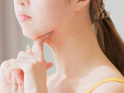 Punya Double Chin? Ini 3 Cara Mudah untuk Menghilangkannya Bun