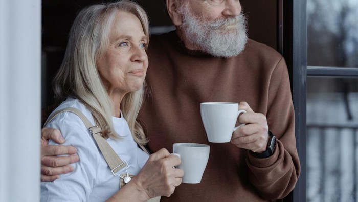 Ilustrasi pasutri panjang umur/Foto: Pexels/Mart Production