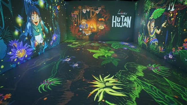 Ruang Imersifku menghadirkan pertunjukan Hutan Hujan di Hublife Mall Taman Anggrek yang menyajikan ruang teknologi dengan sajian materi edutainment.