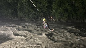 FOTO: India-Pakistan Terendam Banjir usai Diterjang Badai Monsoon