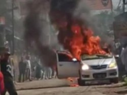Mobil Terbakar di Tasikmalaya, Pengendara Alami Luka Bakar