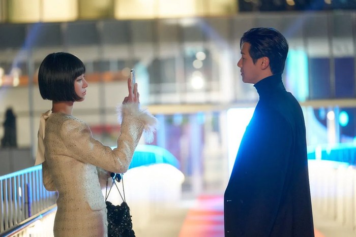 Park Gyu Young dan Kang Min Hyuk di drakor Celebrity/ Foto: instagram.com/netflixkr