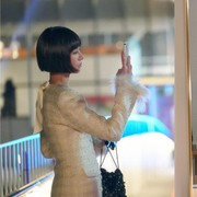 Satu Outfit Beda Gaya: Tweed Dress Ikonis Park Gyu Young dan Lee Chung Ah di Drakor 'Celebrity'