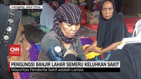 VIDEO: Pengungsi Banjir Lahar Semeru Mulai Keluhkan Sakit