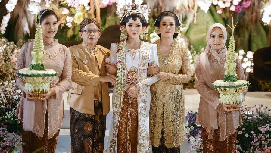 Pernikahan Denny Caknan dan Bella Bonita