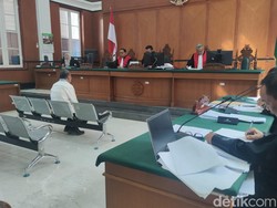 Ahli Nilai Pembagian Laba Tanggung Jawab Walkot Danny Pomanto