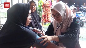 VIDEO: Pengungsi Banjir Lahar Semeru Mulai Keluhkan Sakit
