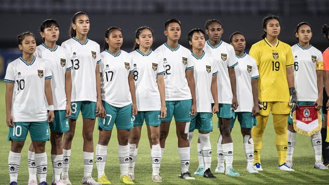 U-19 Indonesian Women’s National Team Goalkeeper Fani Receives Red Card in Semifinal AFF Women’s U-19 Cup 2023, Breaks Down in Tears