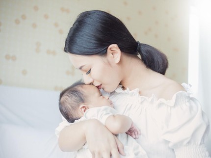 Alasan Aroma Bayi Sangat Khas dan Wangi, Sampai Usia Berapa Harumnya Masih Tercium?