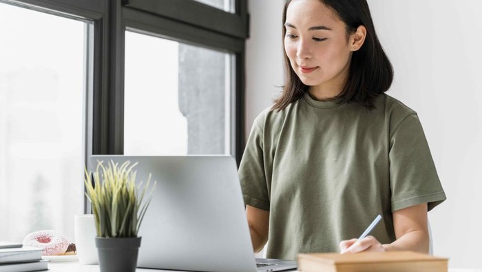 Biar Makin Fasih dan Percaya Diri, Ini Tips Public Speaking Pakai Bahasa Inggris