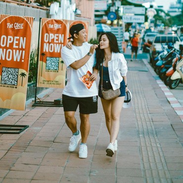 Terungkap, 7 Potret Denny Caknan & Bella Bonita Liburan Bareng Sebelum Nikah