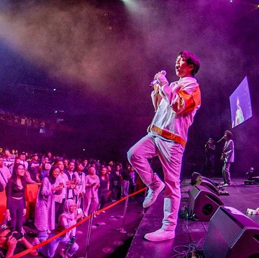 D'Masiv Beri Kejutan untuk Penggemar Saat Manggung di Singapura