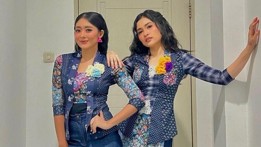 Duo Anggrek Duo Anggrek