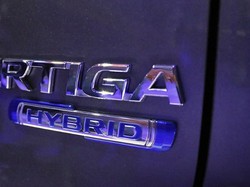 Ketika Emblem Hybrid di Mobil Kini Dijadikan Lambang Gengsi