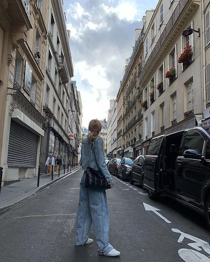 Denim di Atas Denim: Kembali Lagi ke Dalam Tren Fashion