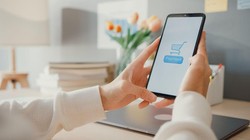 img-title TikTok Shop Resmi Tamat, Ngulik Jualan Offline vs Online ala !nsert