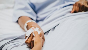 Perjuangan Perempuan Melawan Ginjal Kronis: Dari Gejala Awal di Urine Menuju Harapan Baru
