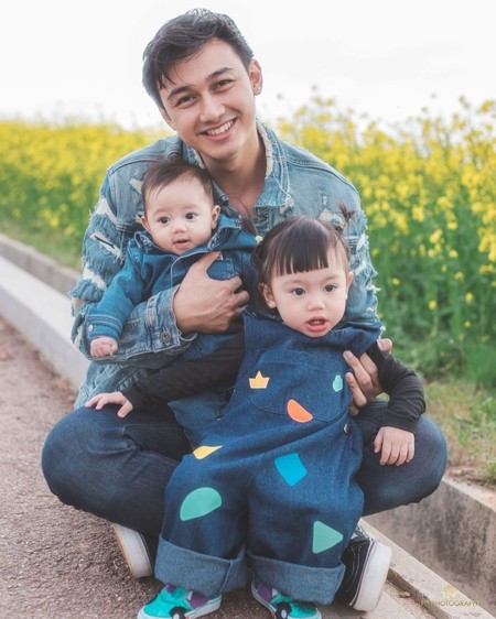 Akam singlisiga jinsiy aloqa qilishni taklif qildi, opam rozi boldi.