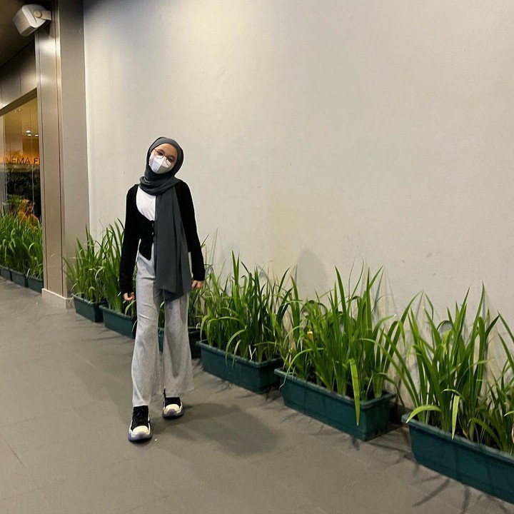 <p>Banyak netizen yang tak menyangka jika Sybil sudah beranjak besar. Mereka pun mengatakan jika Sybil semakin cantik dan keren. (Foto: Instagram: @kana.sybilla)</p>