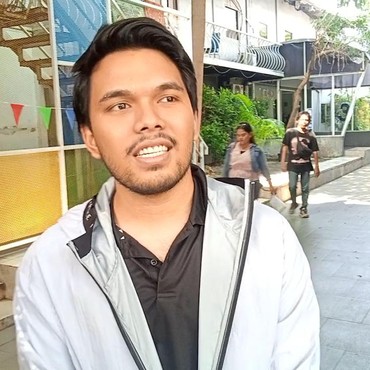 Thariq Halilintar Sambangi PN Jaksel, Patenkan Nama Untuk Ikut Caleg