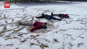 VIDEO: Untuk Pertama Kalinya, Hujan Salju Turun di Kota Johannesburg