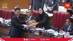 VIDEO: Detik-detik DPR Resmikan RUU Kesehatan Jadi UU