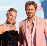 7 Momen Fashion Terheboh Selama 2023, Ada Rihanna Umumkan Kehamilan Pakai Catsuit