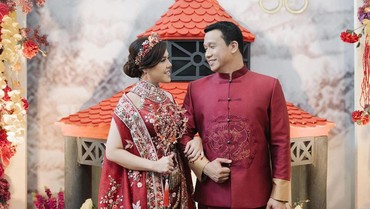7 Potret Tina Toon Tunangan, Jalani Sangjit dengan Calon Suami