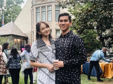 Profesi Baru Enzy Storia Usai Ikut Suami Menetap di Amerika Serikat
