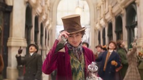 Timothee Chalamet Menari dan Bertemu Oompa Loompa dalam Trailer Wonka