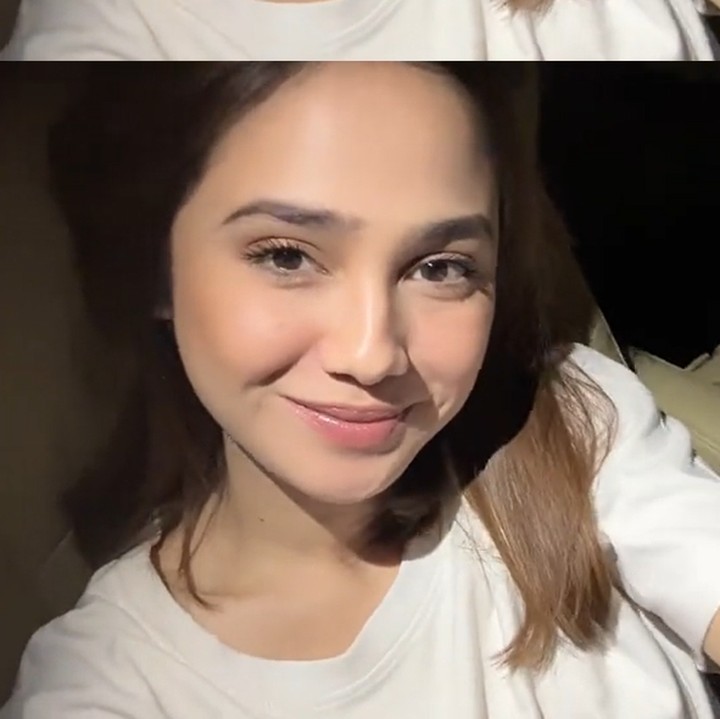 <p>Para selebriti Tanah Air tak mau ketinggalan mencoba tren TikTok terbaru. Filter aged ini juga dicoba oleh Syifa Hadju yang baru berusia 22 tahun. Terlihat perubahan pada wajah Syifa yang dibuat menua dengan filter. Tetap cantik ya, Bunda? (Foto: TikTok @syifahadjuuuuuuu)</p>