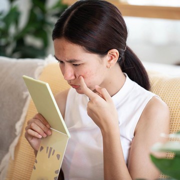 5 Pengobatan Rumahan yang Menenangkan untuk Jerawat