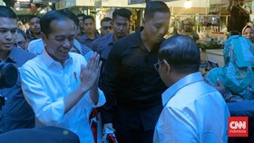 Jokowi Sebut Pasar Murah Keliling Bisa Tekan Inflasi di Medan