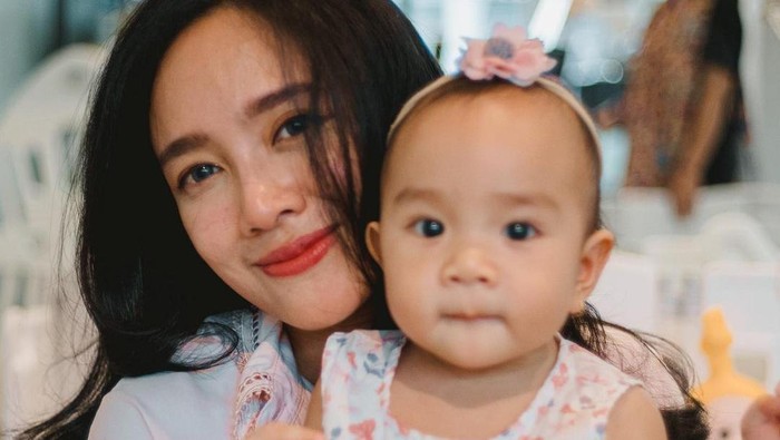 Potret Sanne Anak Dea Ananda