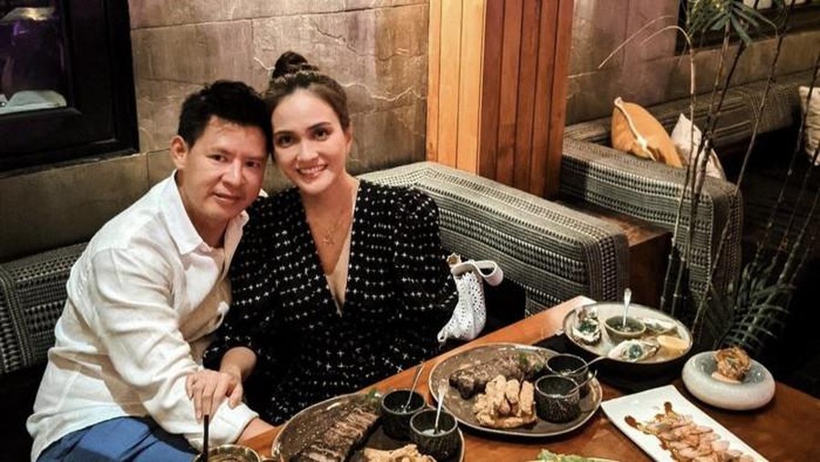 Shandy Aulia dan Suami Resmi Cerai, Intip Lagi Kenangan Makan Romantisnya Shandy Aulia dan Suami Resmi Cerai, Intip Lagi Kenangan Makan Romantisnya