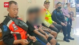 VIDEO: Polisi Amankan 3 Anak Lempar Batu Ke KRL Hingga Kaca Pecah