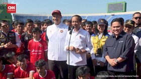 VIDEO: Jokowi: Yang Tentukan Stadion Layak Atau Tidak FIFA Bukan Saya