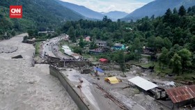 VIDEO: Momen Kehancuran Kota Manali Pasca Diterjang Banjir dari Udara