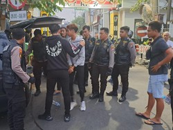 Polisi Gagalkan Tawuran Tiga Gangster di Genteng Surabaya